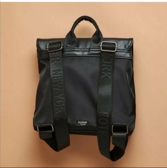 Botkier Trigger backpack - Picture 2 of 3